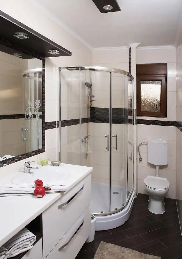 Villa Malibu One Vir